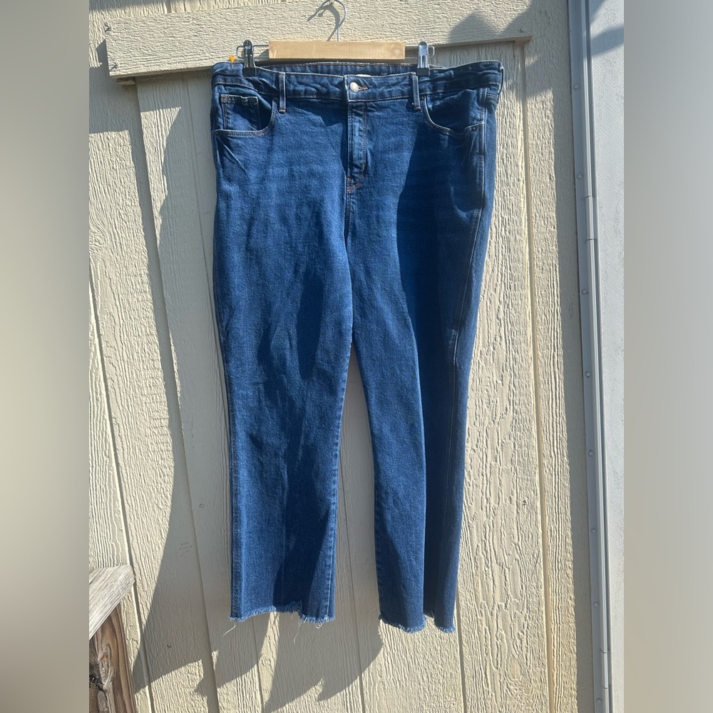Old Navy Women's Size 18 Flare Ankle Hi-Rise Blue Jeans Raw Edges Distress